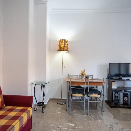 Dimotiko Theatro Metro St. 1 Bedroom 4 Pers. Flat Пирей Экстерьер фото