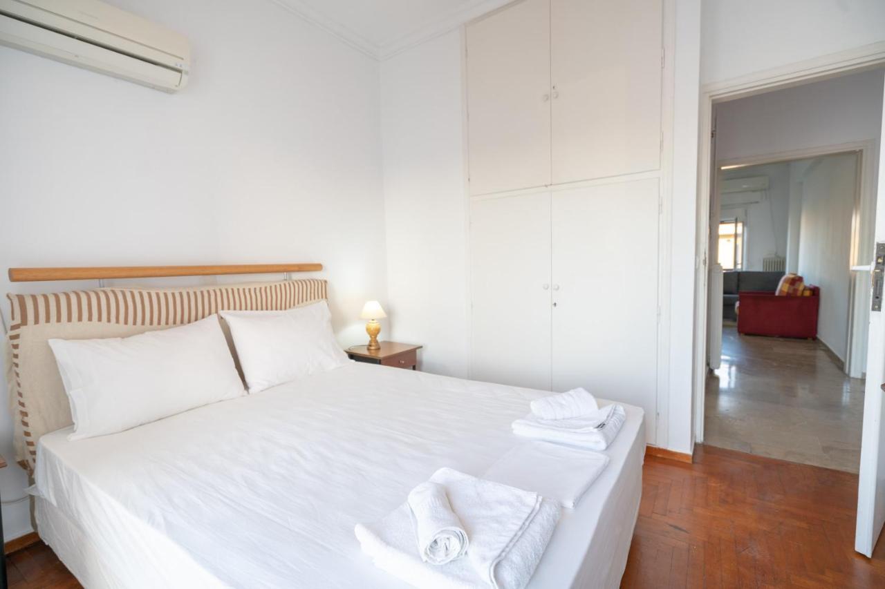 Dimotiko Theatro Metro St. 1 Bedroom 4 Pers. Flat Пирей Экстерьер фото
